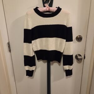 American Eagle Outfitters Black and White Striped Sweater